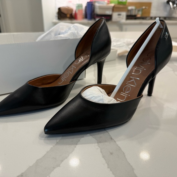 Calvin Klein Black Gloria d’Orsay Pump Black Women's Heels 8 New in Box - Picture 1 of 5
